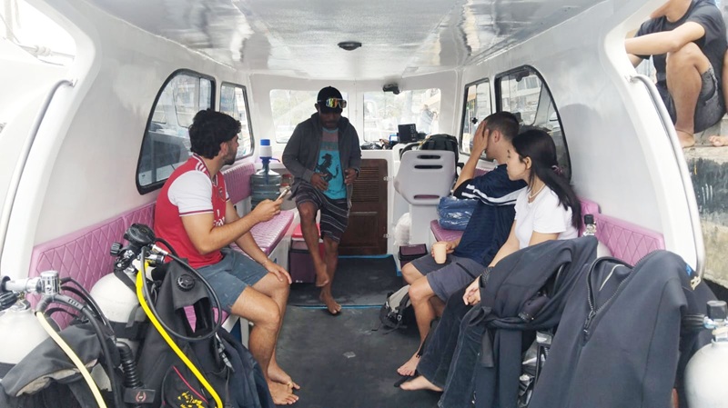 Diving in Komodo with Small Groups, Speedboat, and a More Personal Experience with Suka Scuba